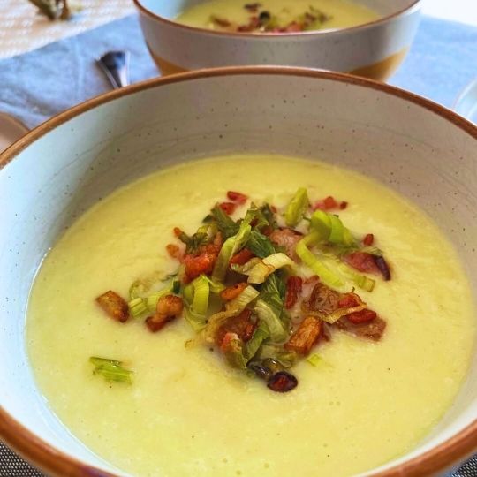 Easy Fall Soup Idea_ Creamy Potato Soup with Crispy Bacon Fall Soup recipe