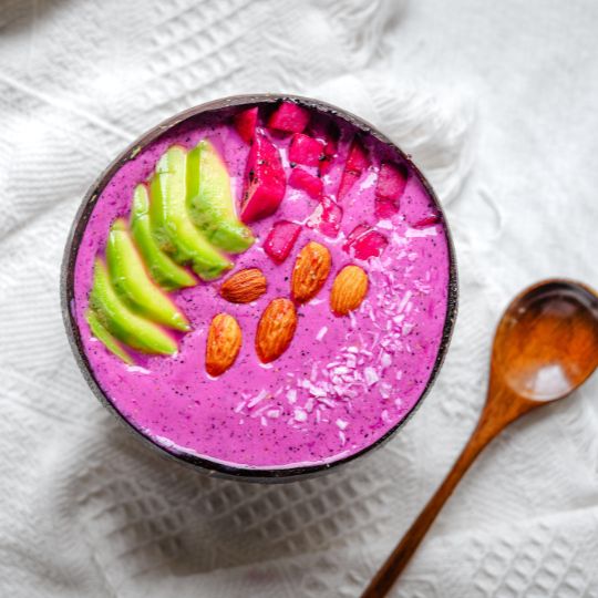 Dragon Fruit Smoothie Bowl