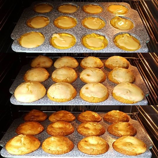 Pumpkin Cream Cheese Muffins Directions