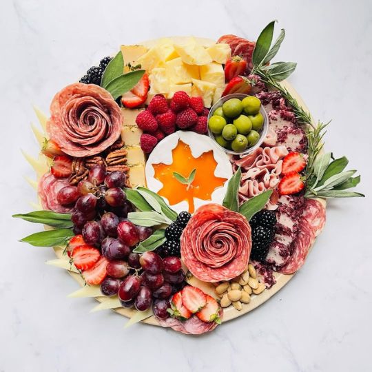 The Maple Leaf Centerpiece Board