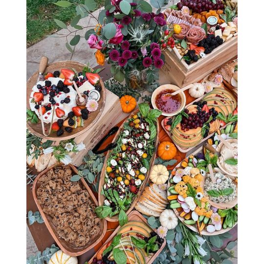 The Ultimate Thanksgiving Feast Table